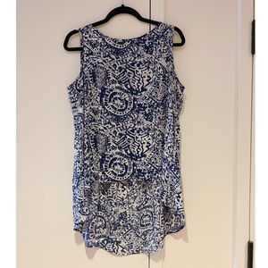 Versona Flowy Semi-Sheer High-Low Tank Top